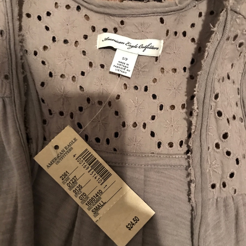 AE vest - Picture 4 of 4